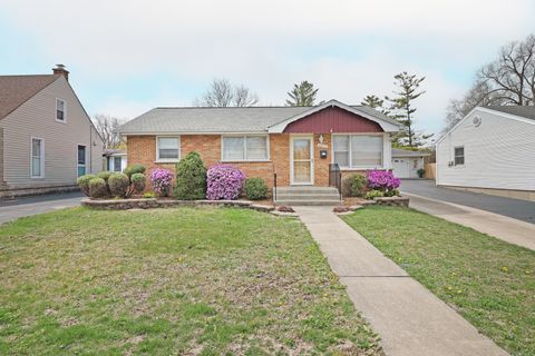 Photo of 6027 Washington Street, Chicago Ridge, IL 60415 (MLS # 12617739)