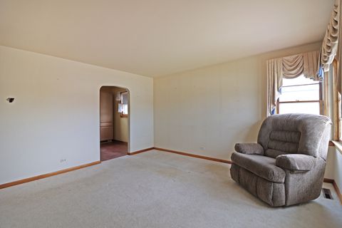Tiny photo for 6027 Washington Street, Chicago Ridge, IL 60415 (MLS # 12617739)