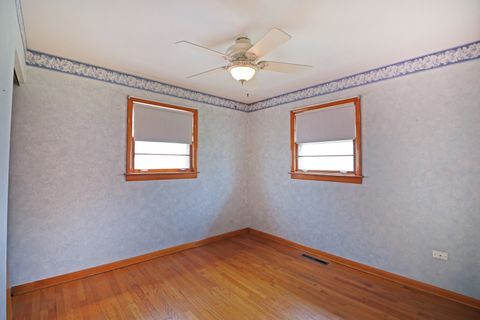 Tiny photo for 6027 Washington Street, Chicago Ridge, IL 60415 (MLS # 12617739)