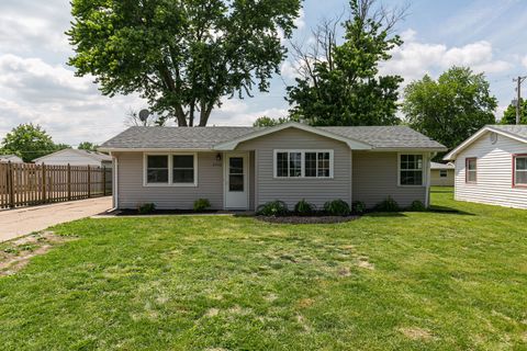 Photo of 2306 9th Street, Silvis, IL 61282 (MLS # 12655669)