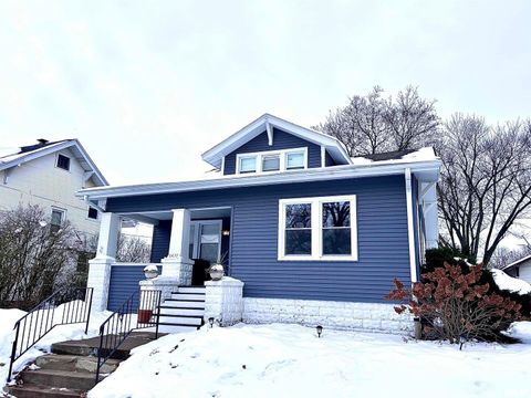 Tiny photo for 1611 25TH Street, Moline, IL 61265 (MLS # QC4269956)