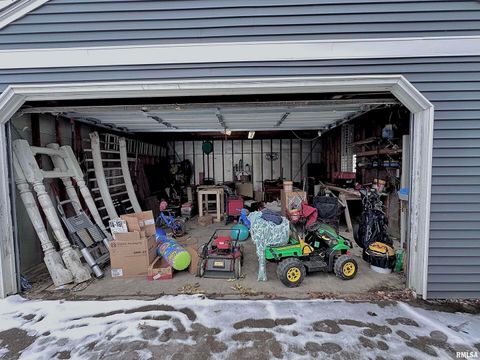 Tiny photo for 1611 25TH Street, Moline, IL 61265 (MLS # QC4269956)