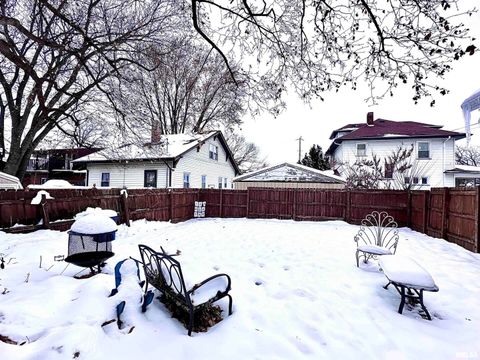 Tiny photo for 1611 25TH Street, Moline, IL 61265 (MLS # QC4269956)