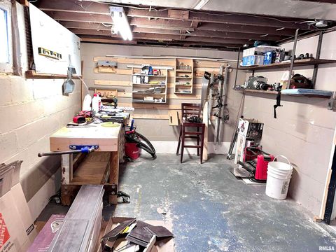 Tiny photo for 1611 25TH Street, Moline, IL 61265 (MLS # QC4269956)