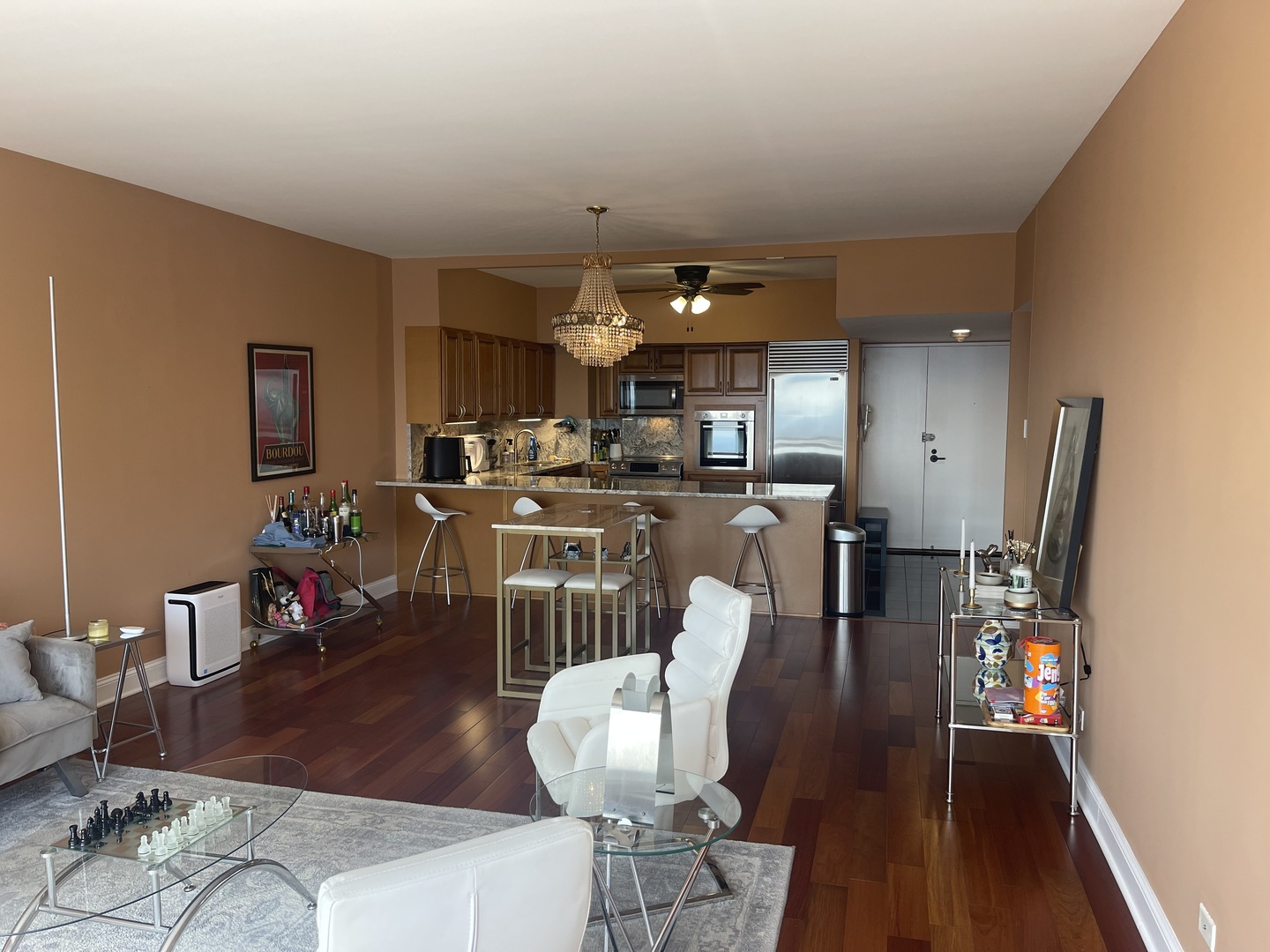 175 E Delaware Place 7010