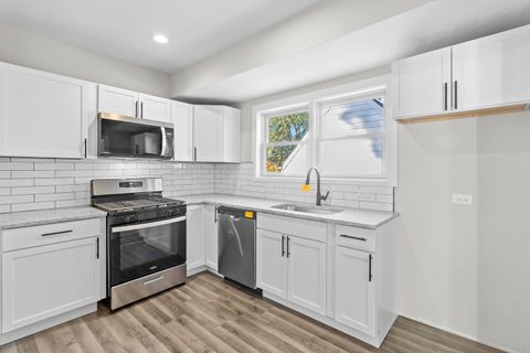 Tiny photo for 727 Selborne Road, Riverside, IL 60546 (MLS # 12524521)