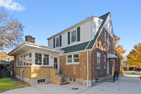 Tiny photo for 727 Selborne Road, Riverside, IL 60546 (MLS # 12524521)