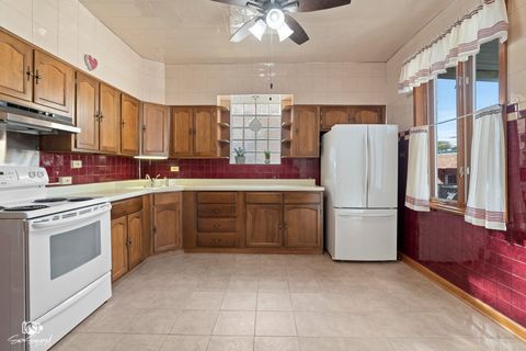 Tiny photo for 2240 Wesley Avenue, Berwyn, IL 60402 (MLS # 12506049)