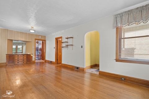 Tiny photo for 2240 Wesley Avenue, Berwyn, IL 60402 (MLS # 12506049)