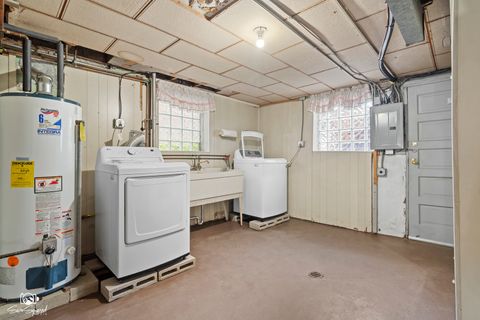 Tiny photo for 2240 Wesley Avenue, Berwyn, IL 60402 (MLS # 12506049)