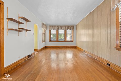 Tiny photo for 2240 Wesley Avenue, Berwyn, IL 60402 (MLS # 12506049)