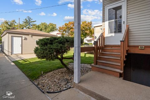 Tiny photo for 2240 Wesley Avenue, Berwyn, IL 60402 (MLS # 12506049)