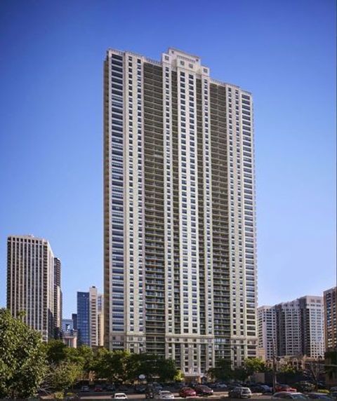 1 W Superior Street 4713 Chicago IL 60654