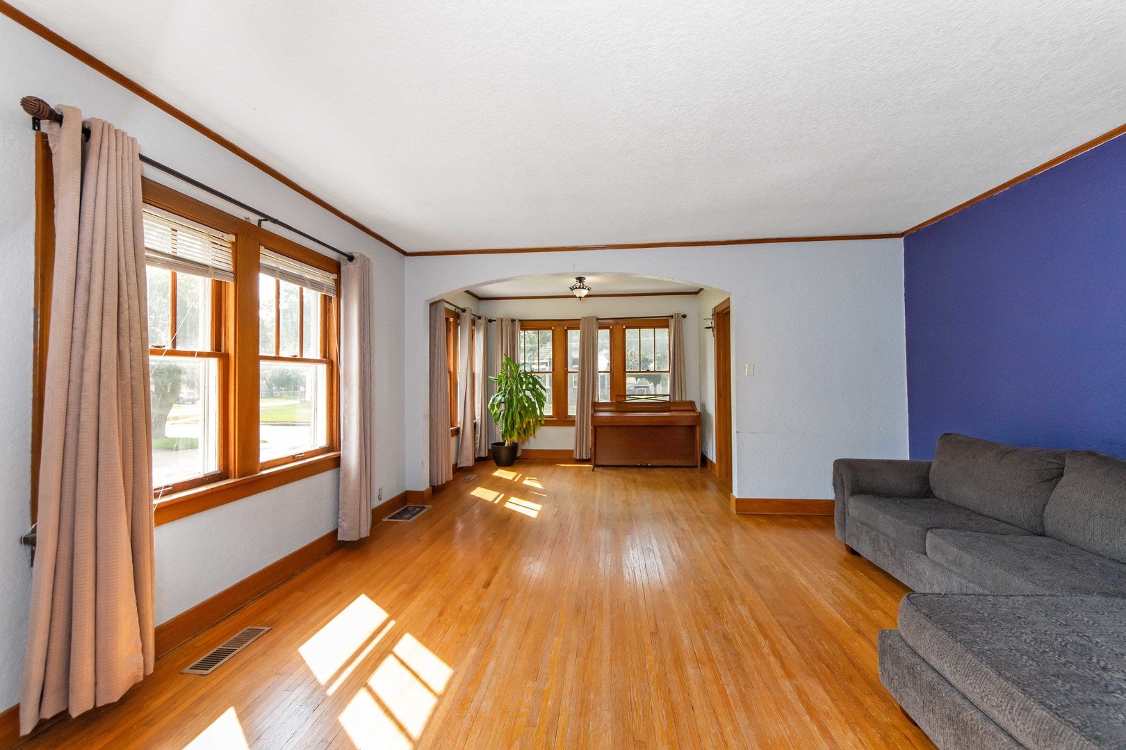 312 W Fifth Street
