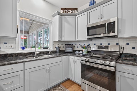 Tiny photo for 1120 Country Oak Drive, Ottawa, IL 61350 (MLS # 12743078)