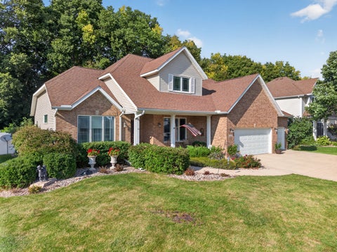 Tiny photo for 1120 Country Oak Drive, Ottawa, IL 61350 (MLS # 12743078)