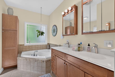 Tiny photo for 1120 Country Oak Drive, Ottawa, IL 61350 (MLS # 12743078)