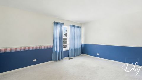 Tiny photo for 275 N Cambridge Court, Grayslake, IL 60030 (MLS # 12571073)