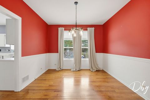 Tiny photo for 275 N Cambridge Court, Grayslake, IL 60030 (MLS # 12571073)