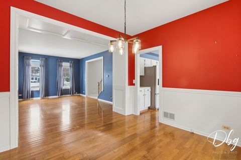 Tiny photo for 275 N Cambridge Court, Grayslake, IL 60030 (MLS # 12571073)