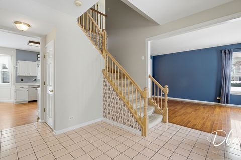 Tiny photo for 275 N Cambridge Court, Grayslake, IL 60030 (MLS # 12571073)