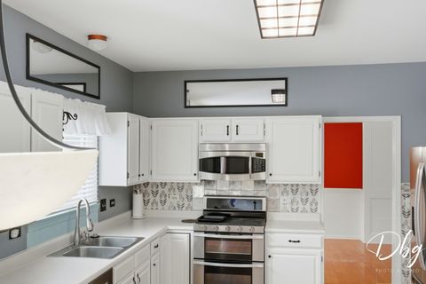 Tiny photo for 275 N Cambridge Court, Grayslake, IL 60030 (MLS # 12571073)