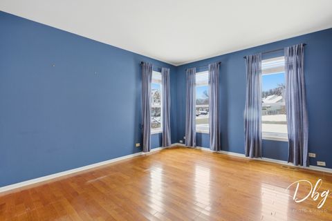 Tiny photo for 275 N Cambridge Court, Grayslake, IL 60030 (MLS # 12571073)