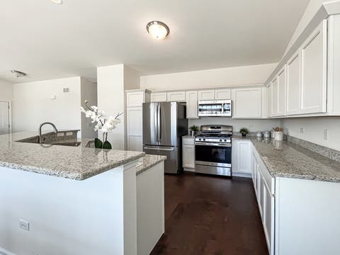 Tiny photo for 400 Bluebell Drive, Bolingbrook, IL 60440 (MLS # 12702415)