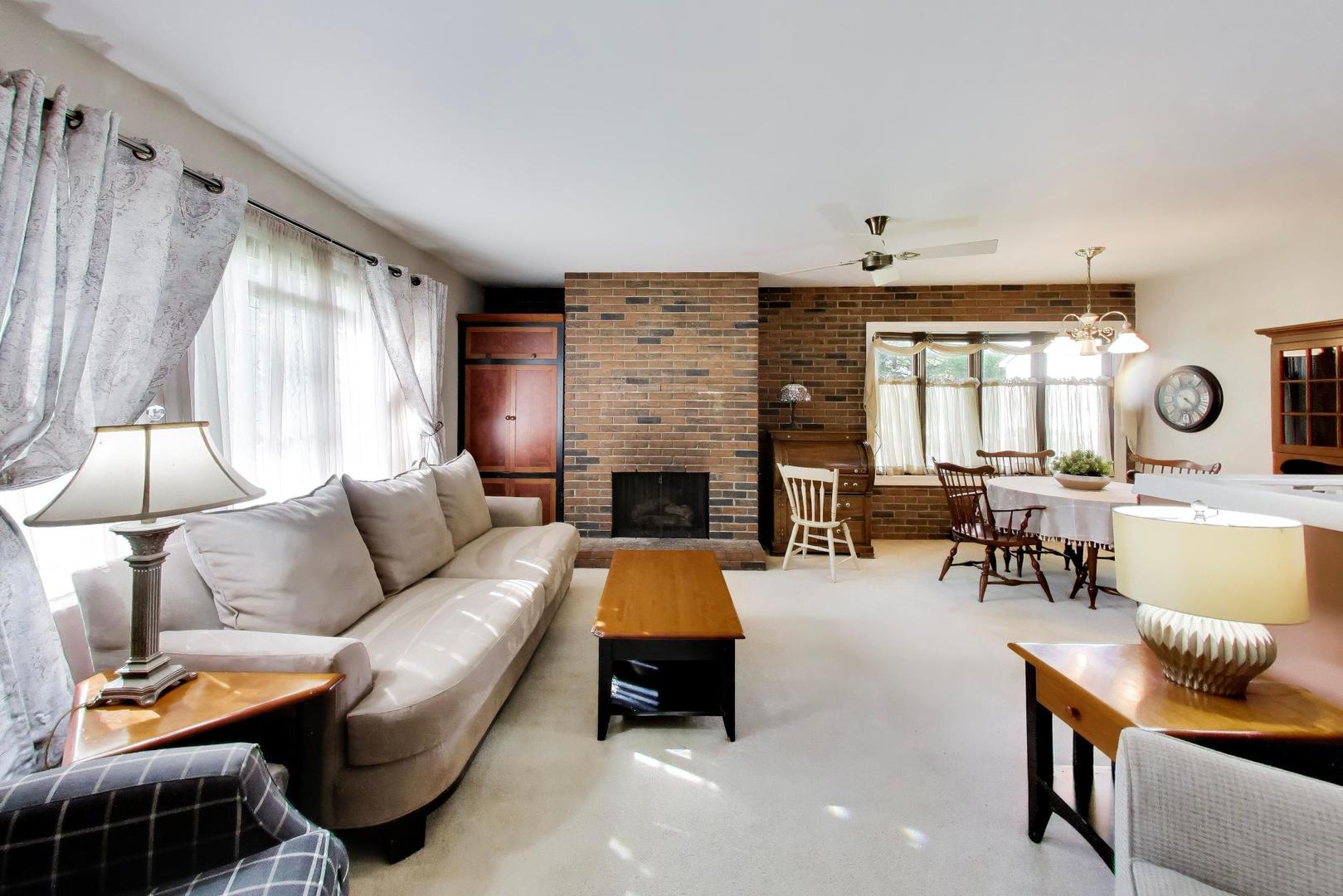 43w770 Fescue Court
