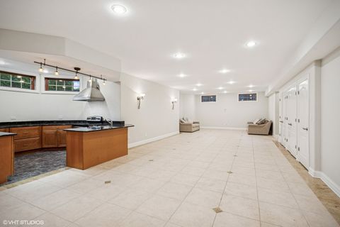 Tiny photo for 3832 W Chase Avenue, Lincolnwood, IL 60712 (MLS # 12487947)