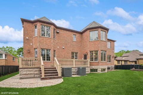Tiny photo for 3832 W Chase Avenue, Lincolnwood, IL 60712 (MLS # 12487947)
