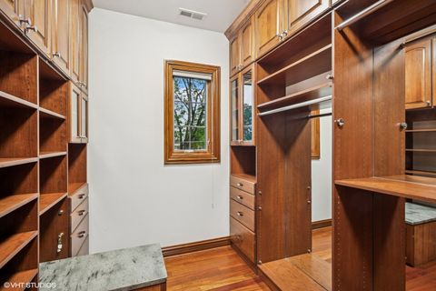 Tiny photo for 3832 W Chase Avenue, Lincolnwood, IL 60712 (MLS # 12487947)