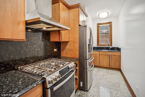 Tiny photo for 3832 W Chase Avenue, Lincolnwood, IL 60712 (MLS # 12487947)