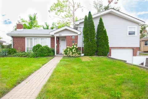 Photo of 949 Braemar Road, Flossmoor, IL 60422 (MLS # 12752653)