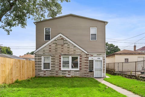Photo of 8725 S CONSTANCE Avenue, Chicago, IL 60617 (MLS # 12740528)