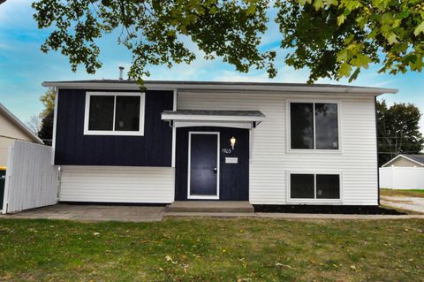 Tiny photo for 1703 Florence Street, Streator, IL 61364 (MLS # 12501274)