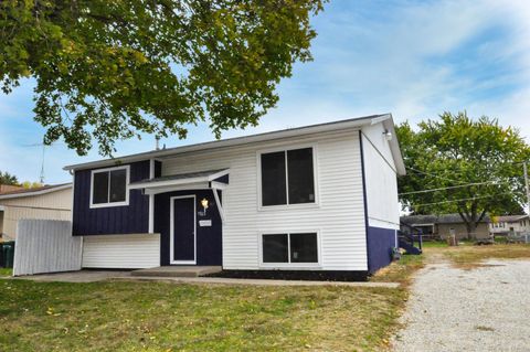 Photo of 1703 Florence Street, Streator, IL 61364 (MLS # 12501274)