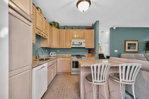 Tiny photo for 268 Grand Ridge Road, St. Charles, IL 60175 (MLS # 12798065)
