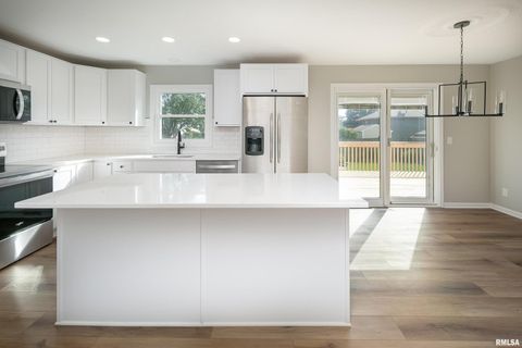 Tiny photo for 5306 16TH Avenue, Moline, IL 61265 (MLS # QC4268142)