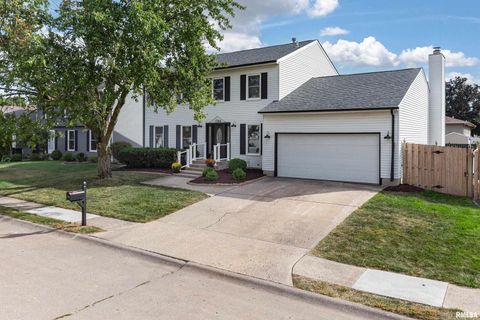 Photo of 5306 16TH Avenue, Moline, IL 61265 (MLS # QC4268142)