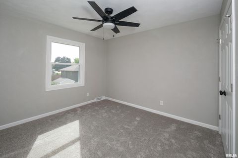 Tiny photo for 5306 16TH Avenue, Moline, IL 61265 (MLS # QC4268142)