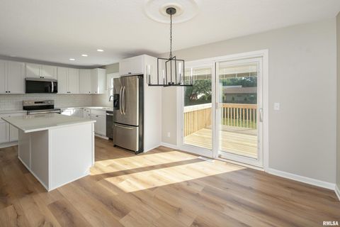 Tiny photo for 5306 16TH Avenue, Moline, IL 61265 (MLS # QC4268142)