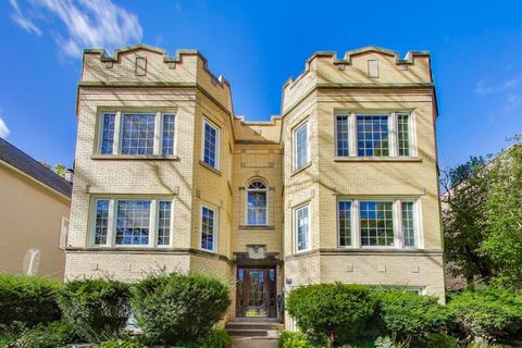 Photo of 3836 N Richmond Street #1N, Chicago, IL 60618 (MLS # 12483054)