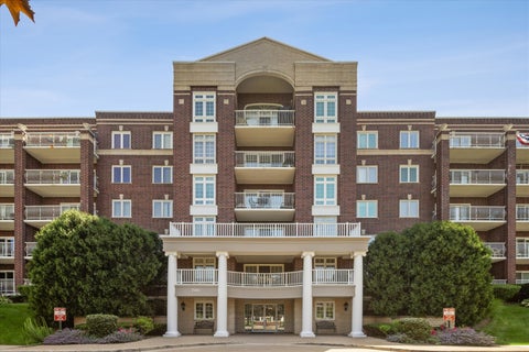 Photo of 7051 W Touhy Avenue #604, Niles, IL 60714 (MLS # 12687542)