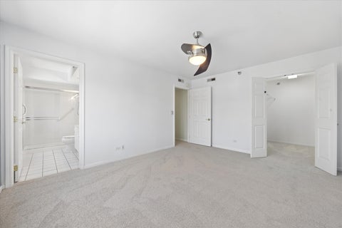Tiny photo for 7051 W Touhy Avenue #604, Niles, IL 60714 (MLS # 12687542)