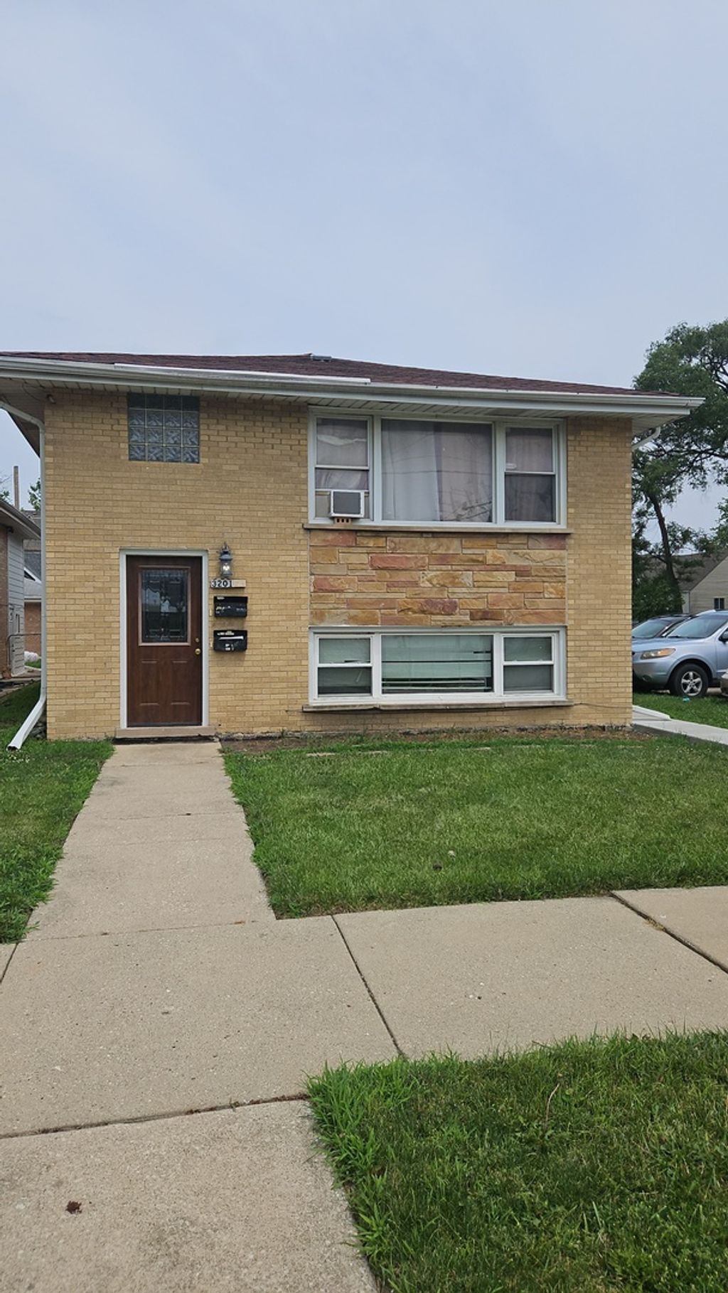 Photo for 3201 Armitage Avenue, Melrose Park, IL 60160 (MLS # 12419905)