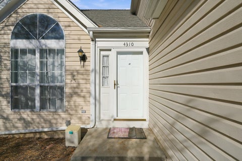 Tiny photo for 4310 Buckingham Drive, Gurnee, IL 60031 (MLS # 12789004)