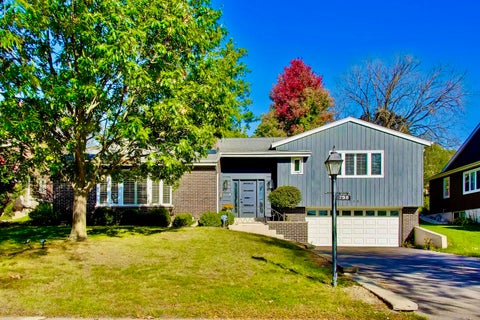 Photo of 798 Timber Hill Road, Highland Park, IL 60035 (MLS # 12785762)