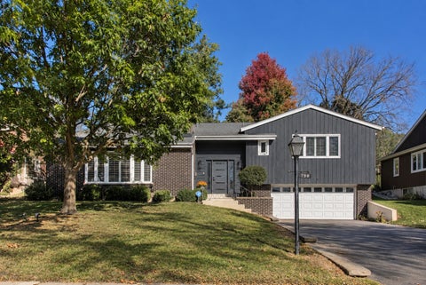 Photo of 798 Timber Hill Road, Highland Park, IL 60035 (MLS # 12785762)