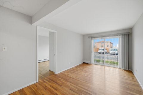 Tiny photo for 8888 Steven Drive #1C, Des Plaines, IL 60016 (MLS # 12603958)